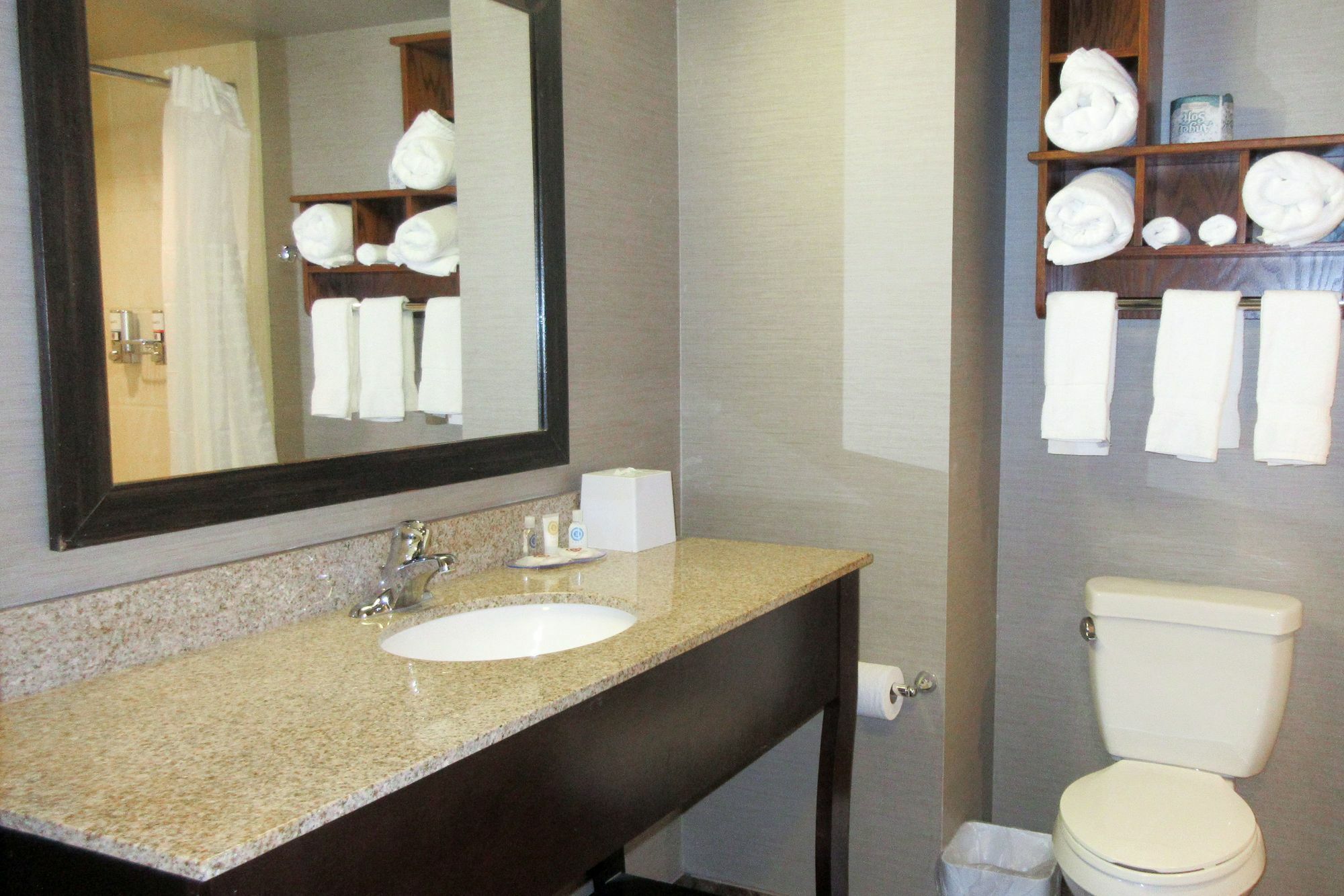 Sonesta Essential Minot Hotel Exterior photo